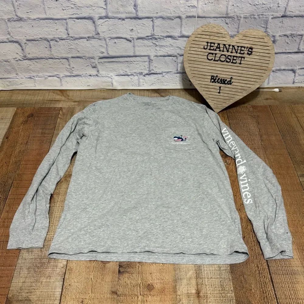 Vineyard Vines Unisex M Heather Gray Skiing Whale Long Sleeve Graphic T-Shirt — image 4 of 8